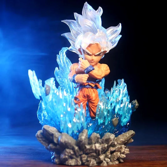 Figura de Goku Ultra Instinto con Luz Multicolor