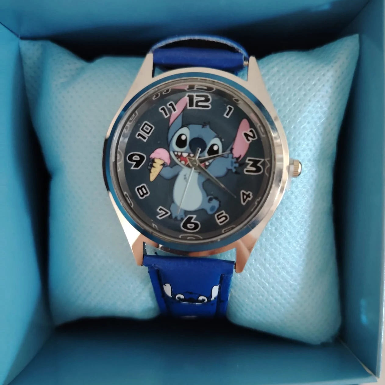 Reloj de Stitch en Caja de regalo Kawaii