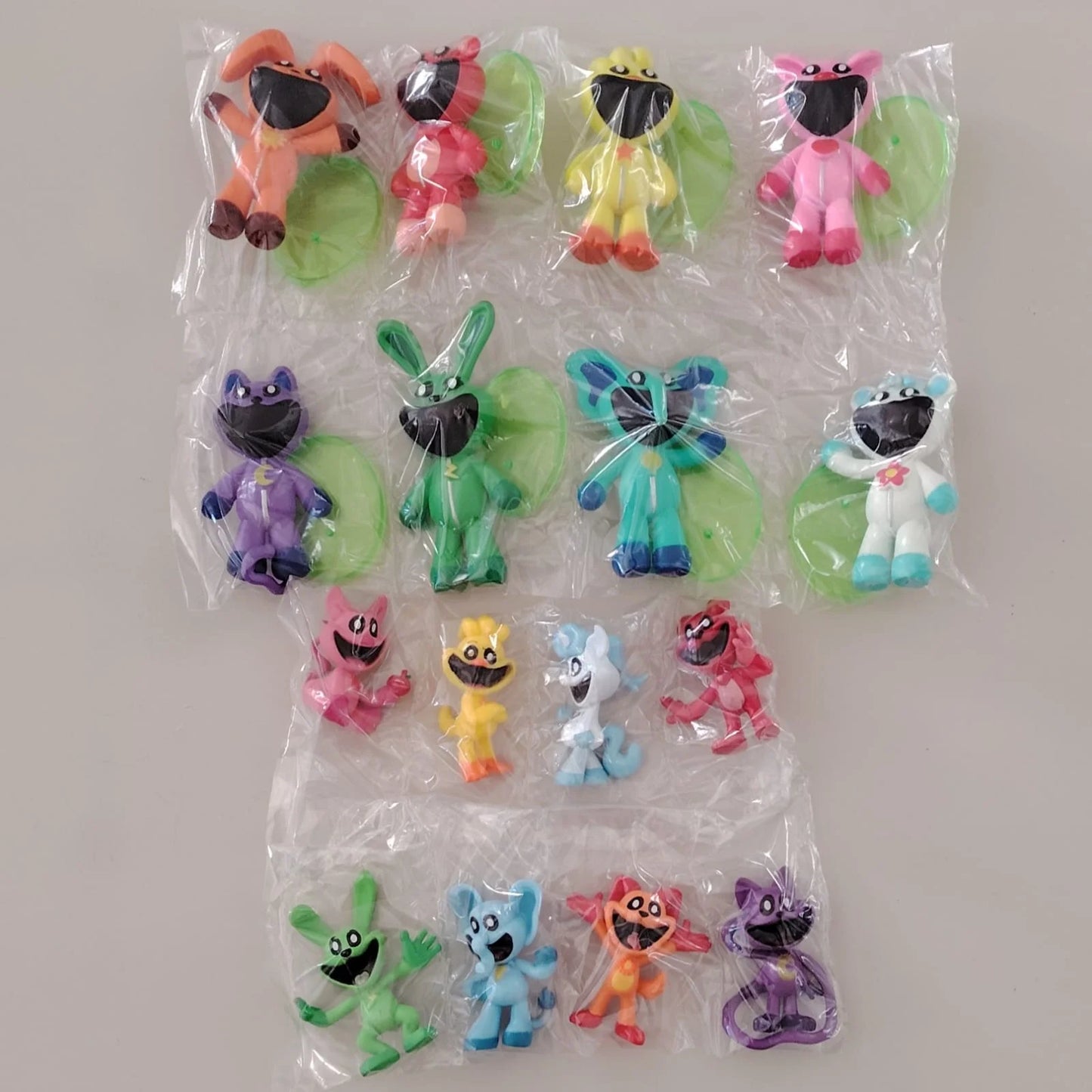 Set de Figuras Smiling Critters